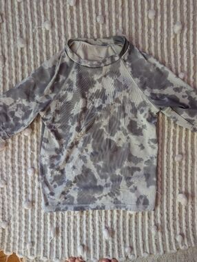 Boys Swim Shirt- Gray-Art Class-size 6/7